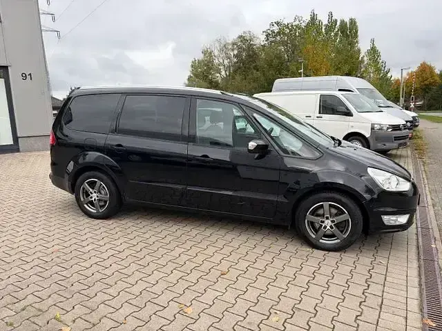 Używany Ford Galaxy 163 KM (119 kW) 2011 Czarny Minivan