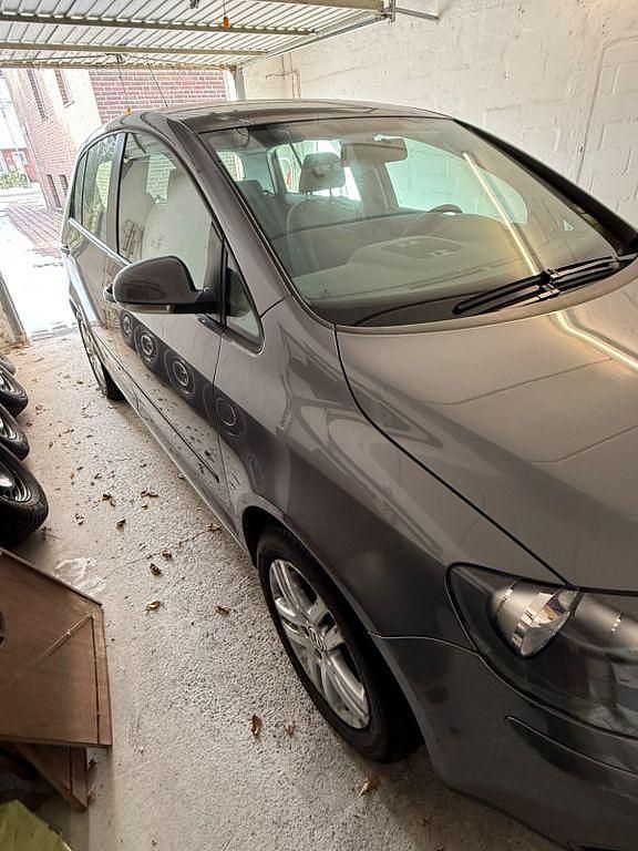 Gebraucht VW Golf Plus Cross Trendline 102 PS (75 kW) 2009 Grau Van / Kleinbus