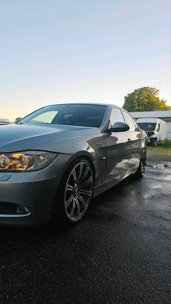 Gebraucht BMW 320 150 PS (110 kW) 2005 Limousine