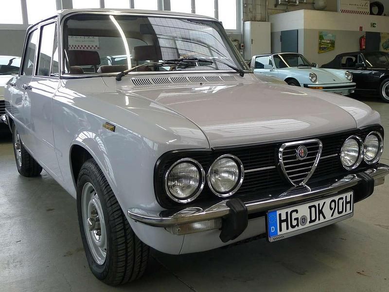Gebraucht Alfa Romeo Giulia 131 PS (96 kW) 1974 Grigio indaco Limousine