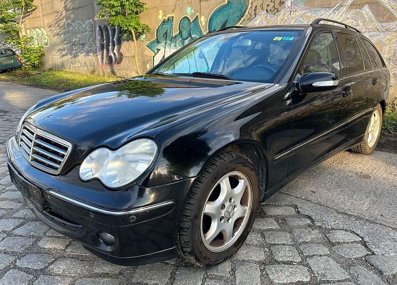 Gebraucht Mercedes C200 122 PS (89 kW) 2006 Schwarz Kombi