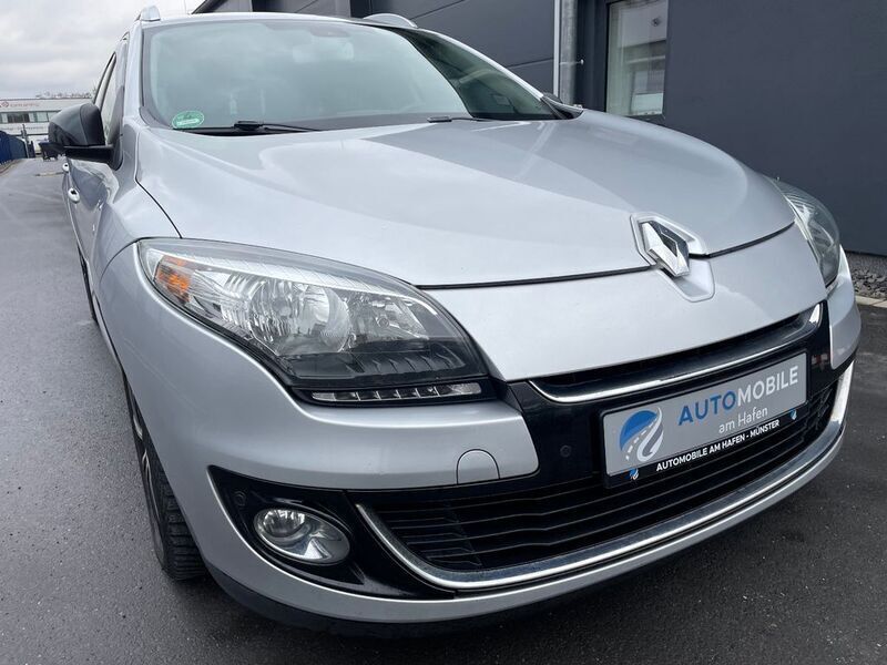Grau Gebraucht 2013 Renault Mégane III Bose Edition Kombi | 4.990 € (Guter Preis) - Bild 1/4