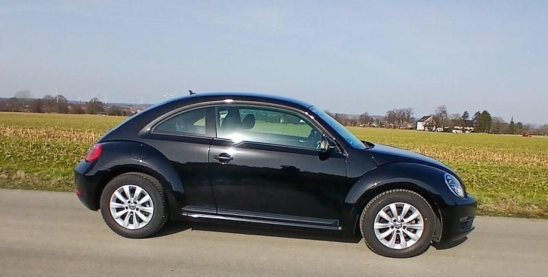 Gebraucht VW Beetle 105 PS (77 kW) 2016 Schwarz Kleinwagen
