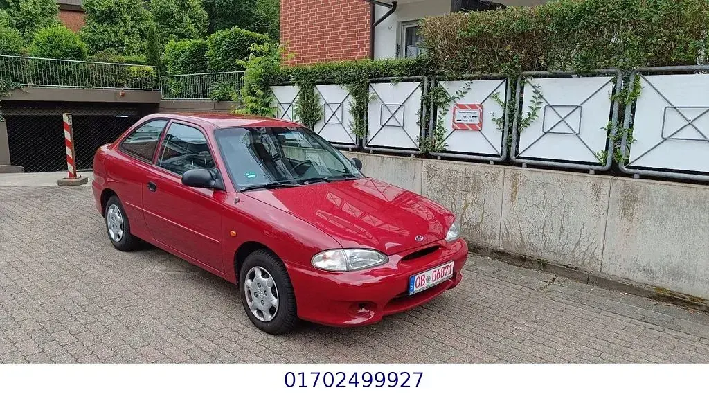 Gebraucht Hyundai Accent 75 PS (55 kW) 1998 Rot Limousine