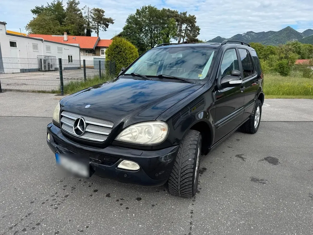 Gebraucht Mercedes ML270 164 PS (120 kW) 2003 Schwarz SUV