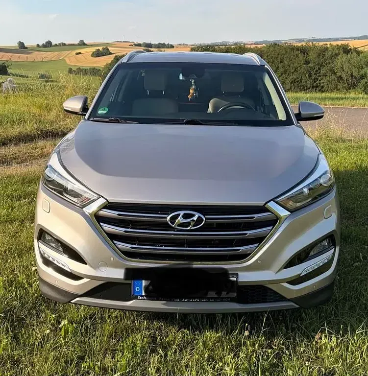 Gebraucht Hyundai Tucson 177 PS (130 kW) 2017 Gold SUV