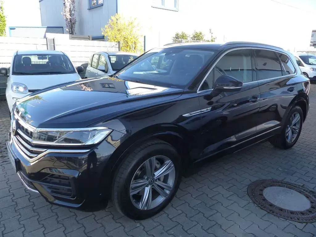 Gebraucht VW Touareg Elegance 231 PS (169 kW) 2021 Schwarz SUV