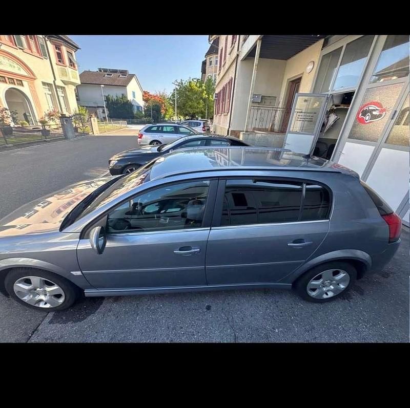 Gebraucht Opel Signum Edition+ 150 PS (110 kW) 2008 Kleinwagen