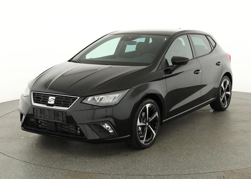 Midnight schwarz metallic Gebraucht 2025 Seat Ibiza FR | 25.495 € (Fairer Preis) - Bild 1/4