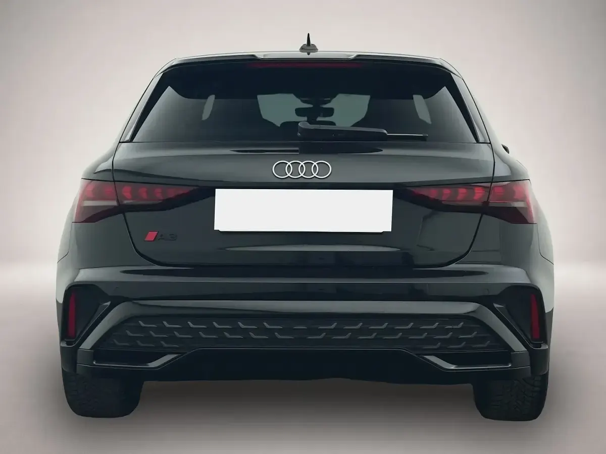 Gebraucht Audi A3 Business 150 PS (110 kW) 2024 Schwarz Limousine