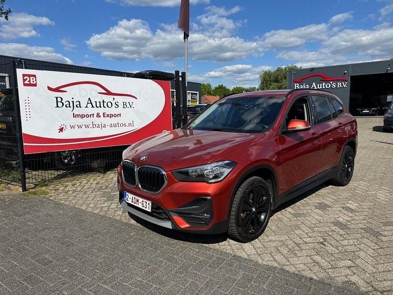Orange Gebraucht 2021 BMW X1 Advantage SUV | 19.359 € (Fairer Preis) - Bild 1/4