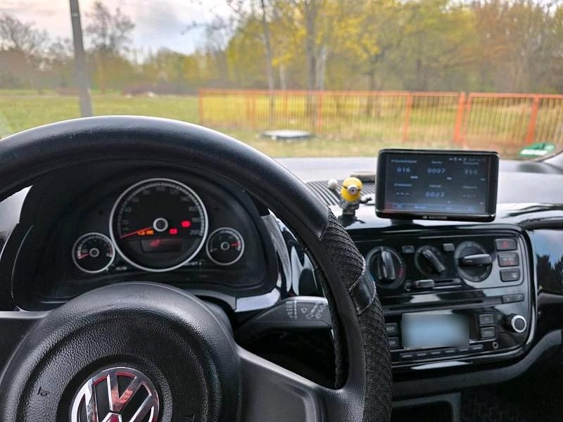 Second-hand VW up! 69 CP (50 kW) 2013 Alb Hatchback