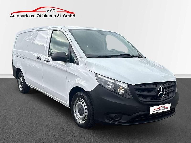 Weiß Gebraucht 2017 Mercedes Vito Van / Kleinbus | 16.990 € (Superpreis) - Bild 1/4