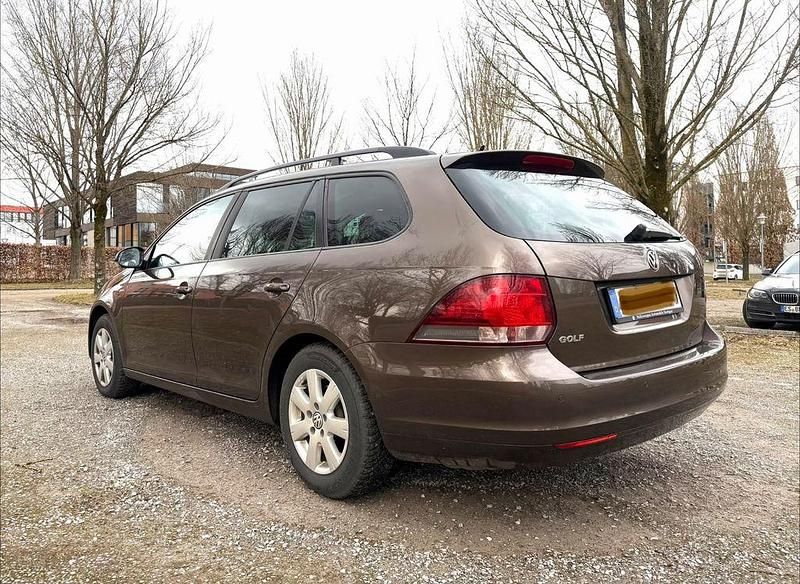 Gebraucht VW Golf VII Match 86 PS (63 kW) 2012 Braun Kombi