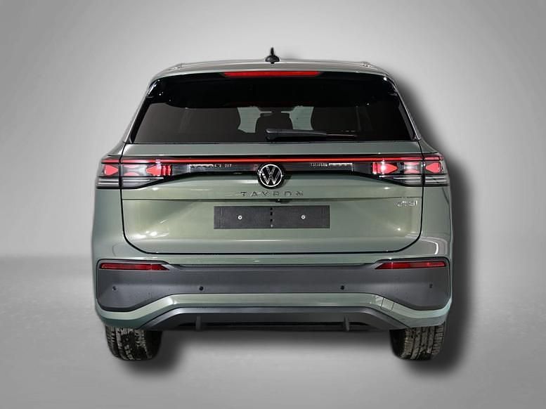 Gebraucht VW Tayron Life 150 PS (110 kW) 2025 Cipressinogrün metallic SUV