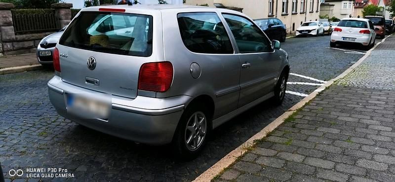Silber Gebraucht 2001 VW Polo Kleinwagen | 300 € (Superpreis) - Bild 1/4