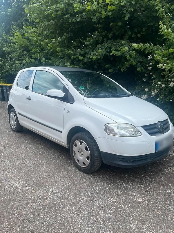 Weiß Gebraucht 2007 VW Fox Kleinwagen | 1.000 € (Guter Preis) - Bild 1/4