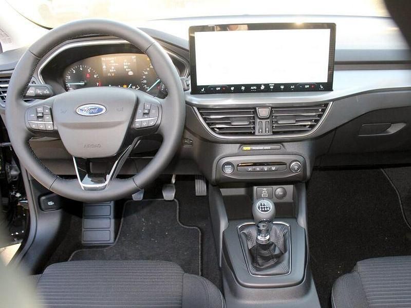 Neu Ford Focus Titanium 125 PS (91 kW) 2026 Schwarz Kombi