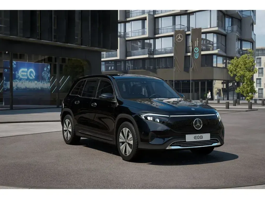 Gebraucht Mercedes EQB250 139 kW (190 PS) 2025 Metalliclack kosmosschwarz (metallic) SUV
