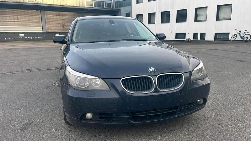 Gebraucht BMW 525 192 PS (141 kW) 2004 Blau Limousine
