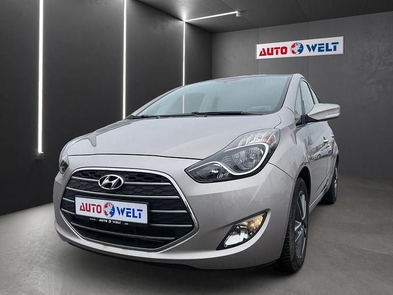 Gebraucht Hyundai ix20 Space Plus 125 PS (91 kW) 2018 Weiß Kleinwagen