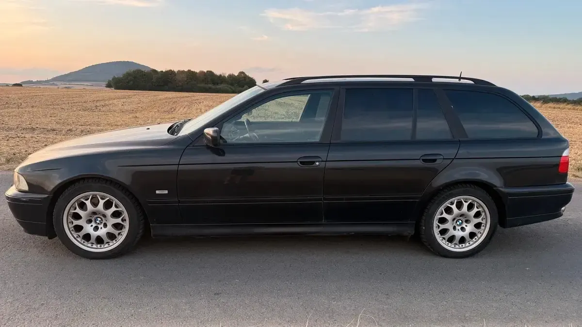 Gebraucht BMW 530 193 PS (141 kW) 2003 Schwarz Kombi