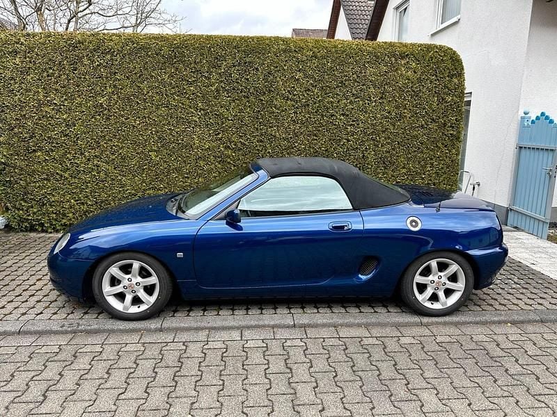 Gebraucht MG F 145 PS (106 kW) 2001 Blau Cabrio