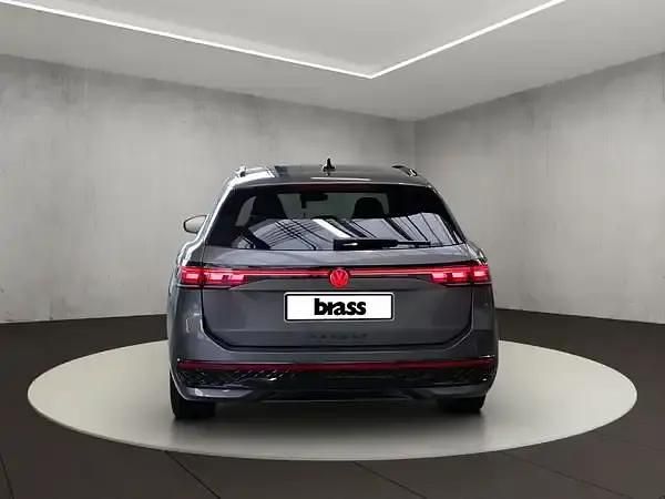 Neu VW Passat 150 PS (110 kW) 2026 Diabasgrau metallic Kombi