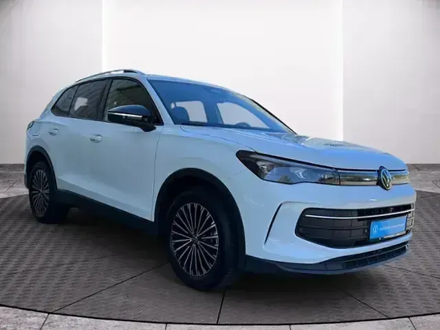 Gebraucht VW Tiguan Goal 150 PS (110 kW) 2025 Weiss SUV