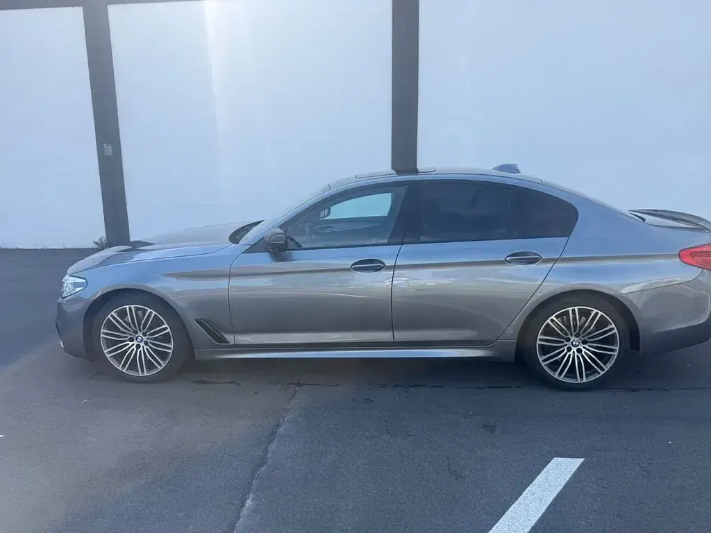 Gebraucht BMW 540 Performance 340 PS (250 kW) 2017 Grau Limousine