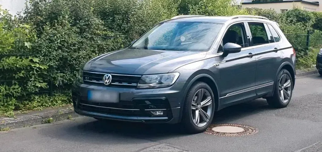 Gebraucht VW Tiguan Sound 116 PS (85 kW) 2017 Grau SUV
