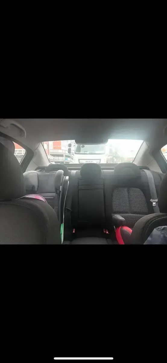 Gebraucht Peugeot 407 136 PS (100 kW) 2009 Grün Limousine