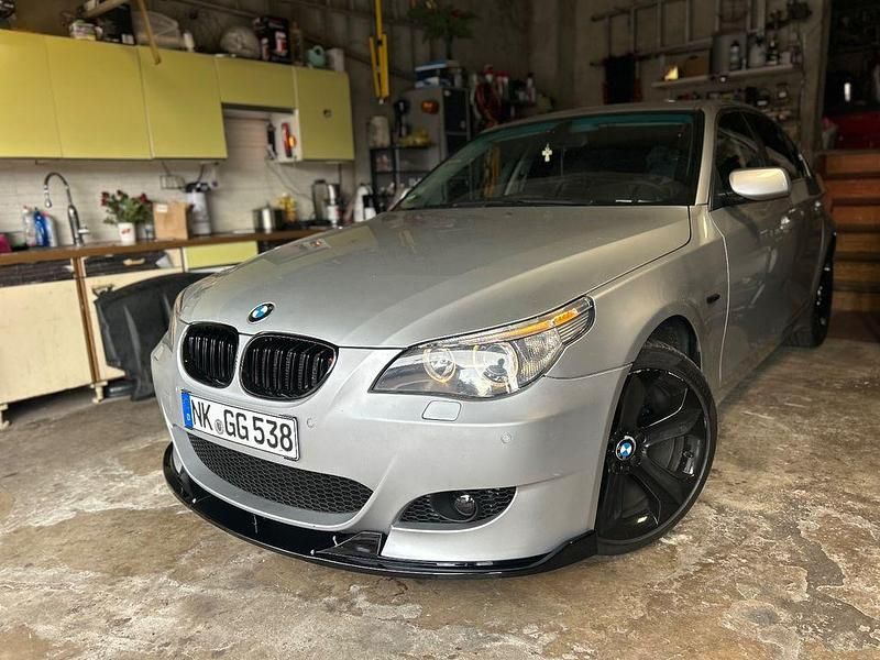 Gebraucht BMW 520 163 PS (119 kW) 2006 Silber Limousine