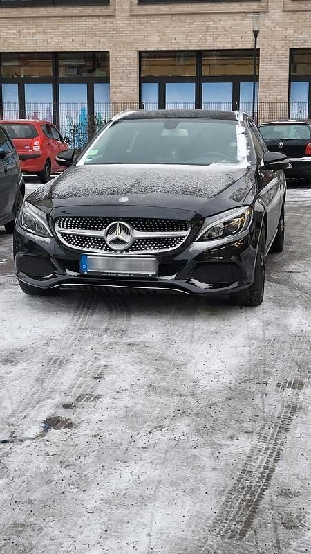 Gebraucht Mercedes C220 170 PS (125 kW) 2015 Schwarz Kombi