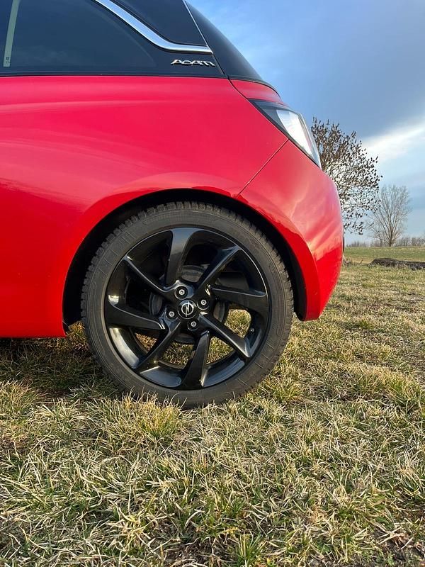 Gebraucht Opel Adam 70 PS (51 kW) 2017 Rot Kleinwagen