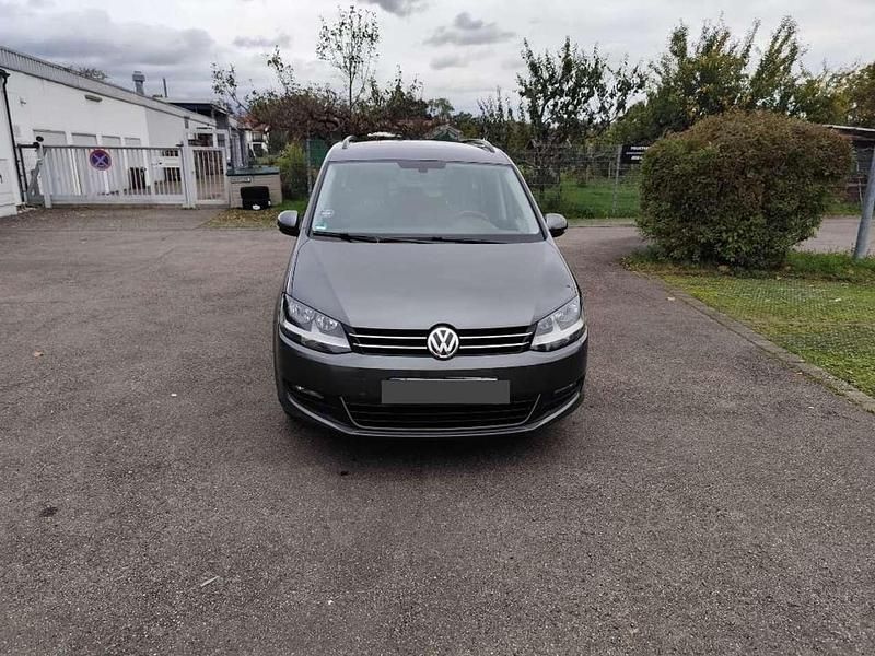 Gebraucht 2017 VW Sharan Comfortline Van / Kleinbus | 18.500 € (Fairer Preis) - Bild 1/4