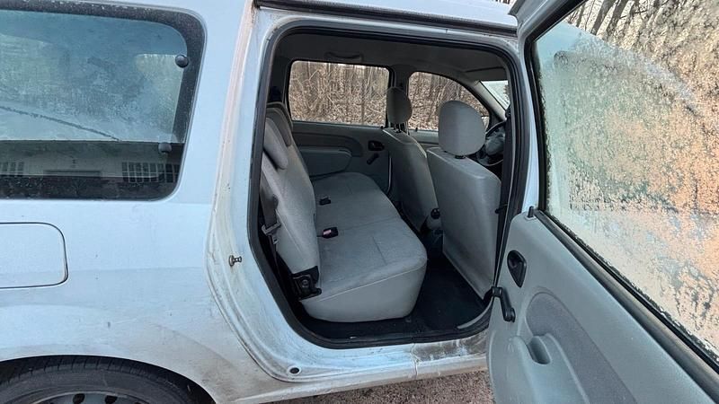 Gebraucht Dacia Logan 86 PS (63 kW) 2010 Weiß Van / Kleinbus