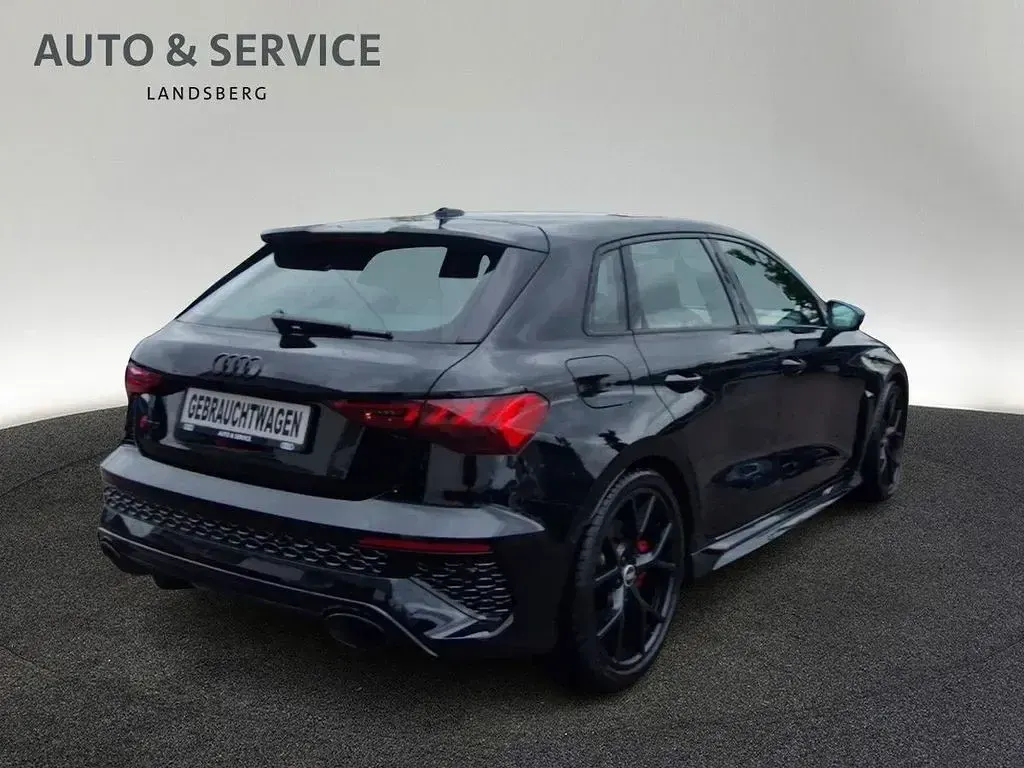Gebraucht Audi RS3 Sport 400 PS (294 kW) 2022 Schwarz Limousine