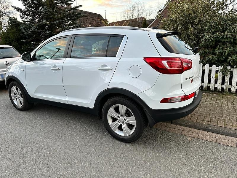 Gebraucht Kia Sportage 135 PS (99 kW) 2013 Weiß SUV