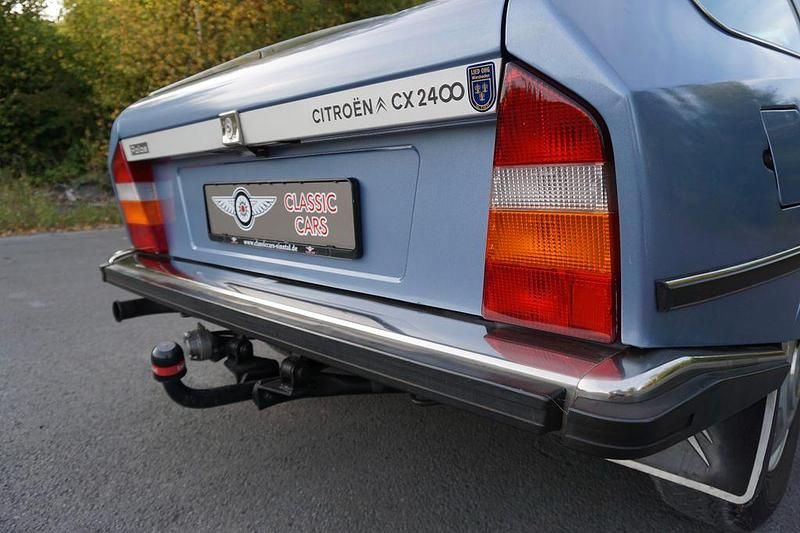Taubenblau Gebraucht 1977 Citroën CX Limousine | 28.500 € - Bild 1/4