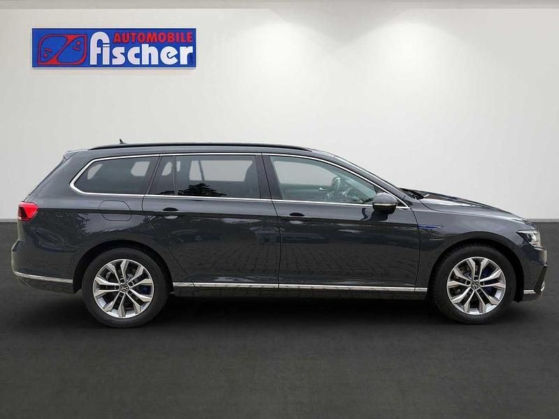 Gebraucht VW Passat GT 156 PS (114 kW) 2021 Uranograu Kombi