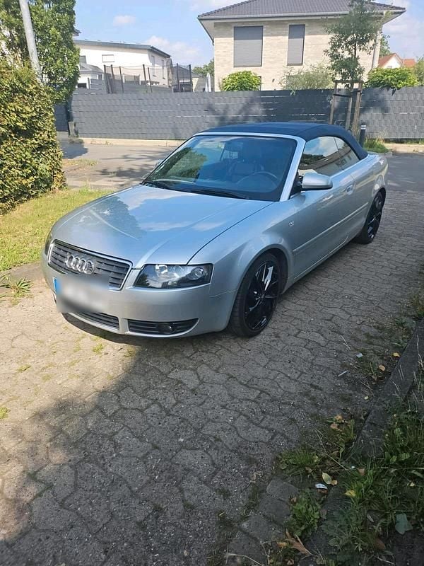 Silber Gebraucht 2002 Audi A4 Cabriolet Cabrio | 2.600 € (Superpreis) - Bild 1/4