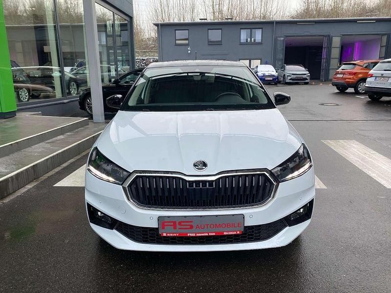 Gebraucht Skoda Fabia Style 95 PS (69 kW) 2022 Moonweiss metallic Limousine