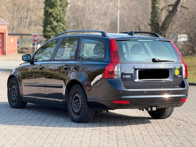 Gebraucht Volvo V50 131 PS (96 kW) 2008 Schwarz Kombi