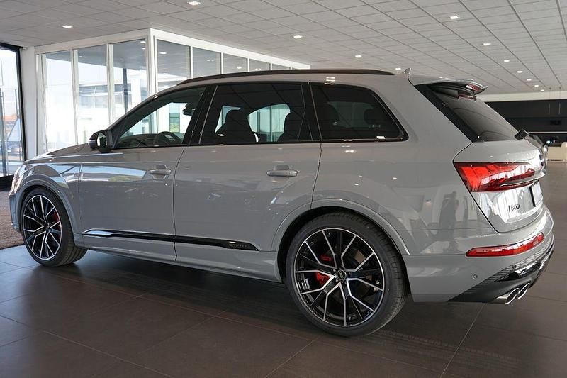 Neu Audi SQ7 Sport 507 PS (372 kW) 2026 Grau SUV