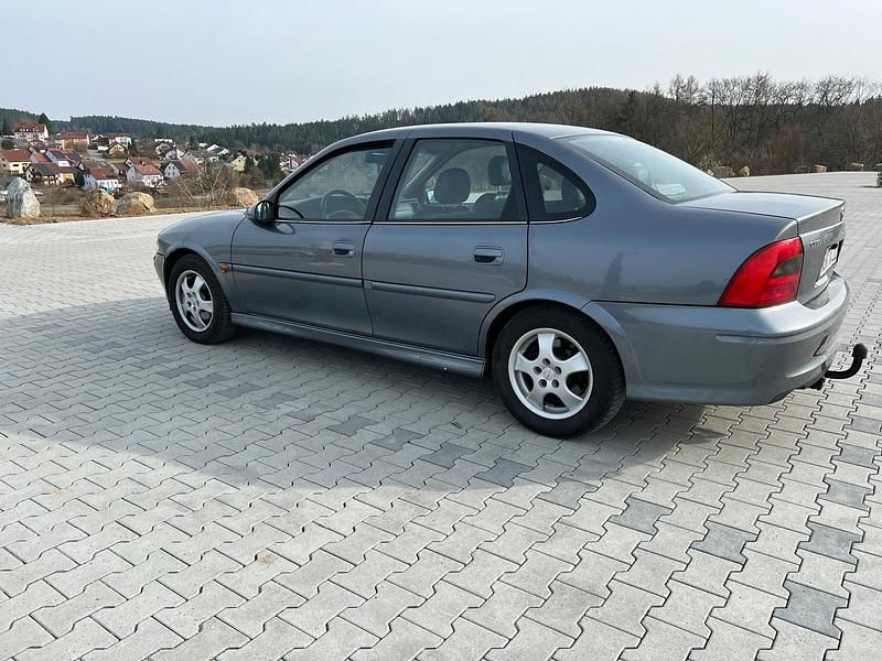 Gebraucht Opel Vectra 130 PS (95 kW) 2001 Andere farben Limousine