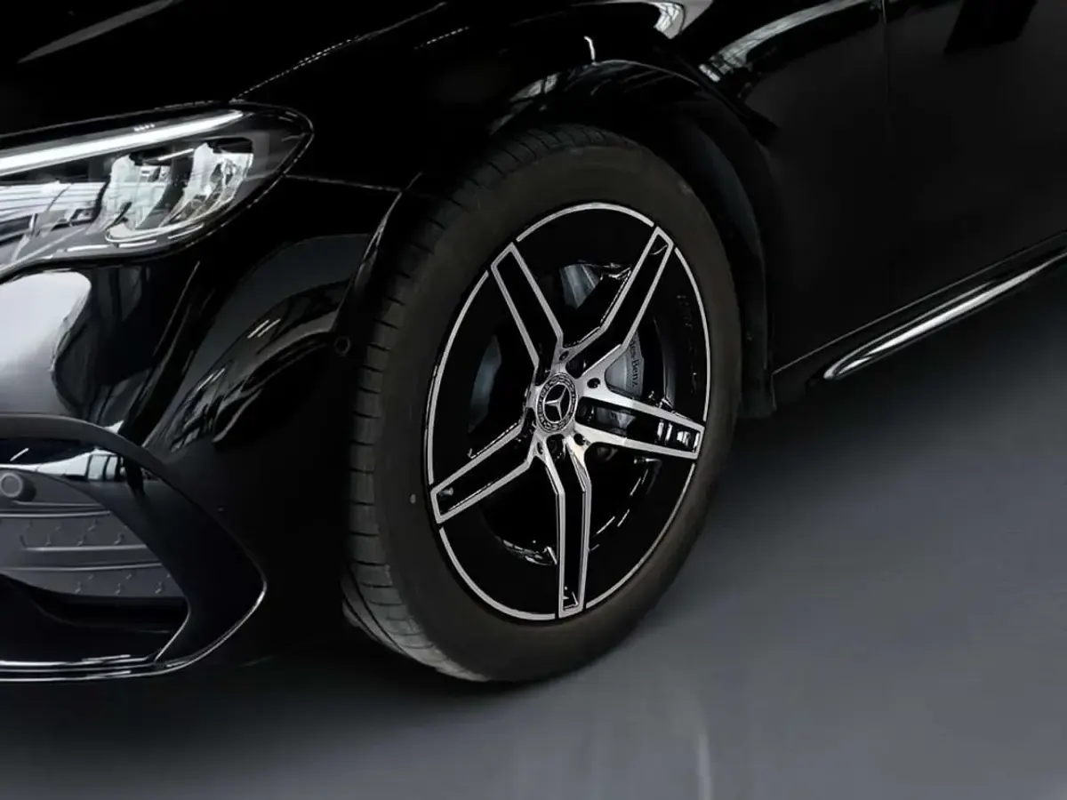 Occasion Mercedes E200 AMG 204 ch (150 kW) 2024 Noir Berline