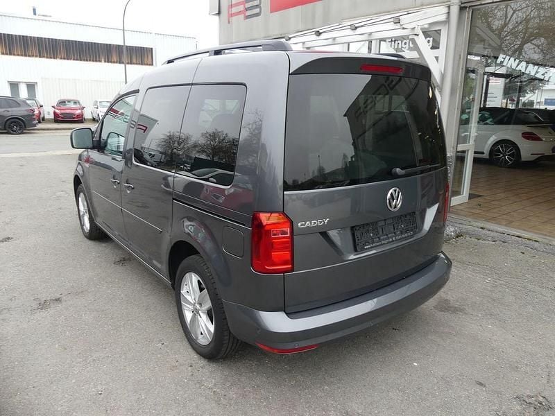 Gebraucht VW Caddy Comfortline 125 PS (91 kW) 2018 Grau Van / Kleinbus