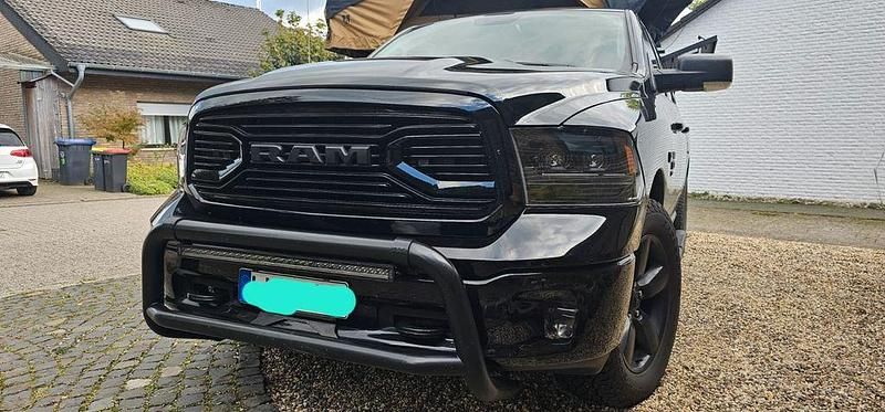 Schwarz Gebraucht 2021 Dodge Ram Abholung | 44.500 € (Superpreis) - Bild 1/4