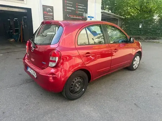 Gebraucht Nissan Micra Acenta 80 PS (58 kW) 2011 Intense red (m) Kleinwagen